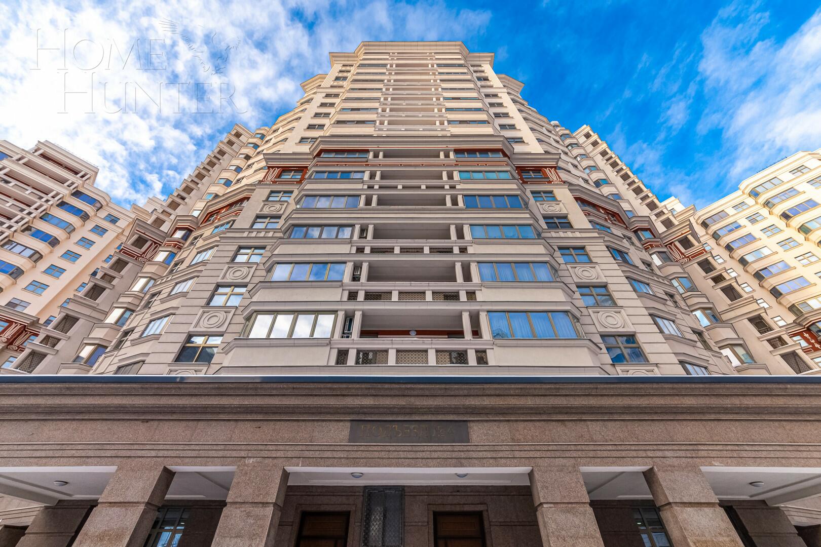 5-КОМН. КВАРТИРА С ОТДЕЛКОЙ 188.5 М² НА 2 ЭТАЖЕ