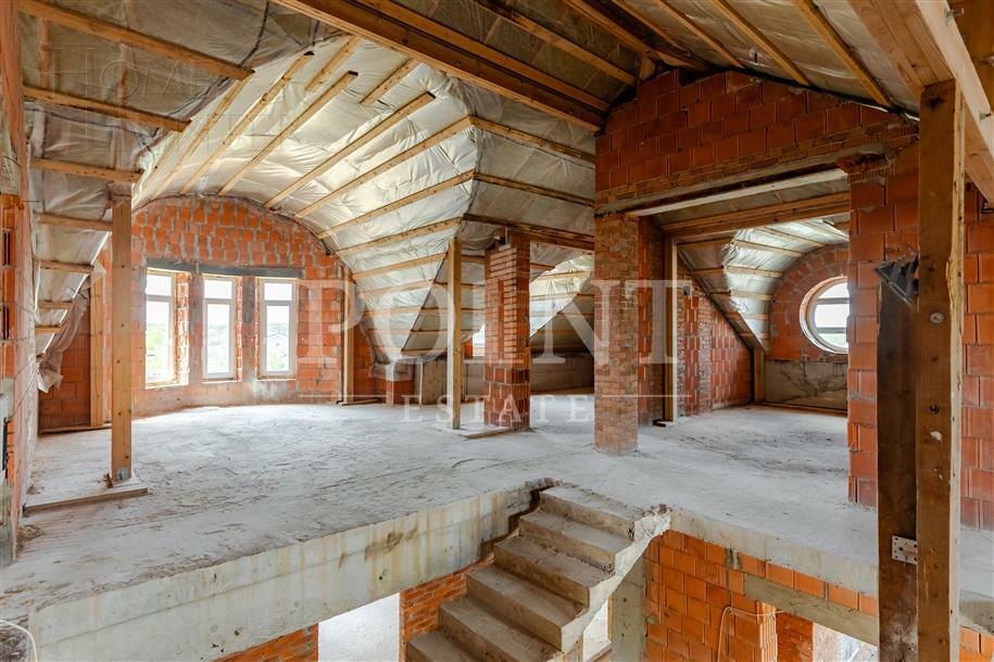 2-этажный коттедж 860 м² без отделки