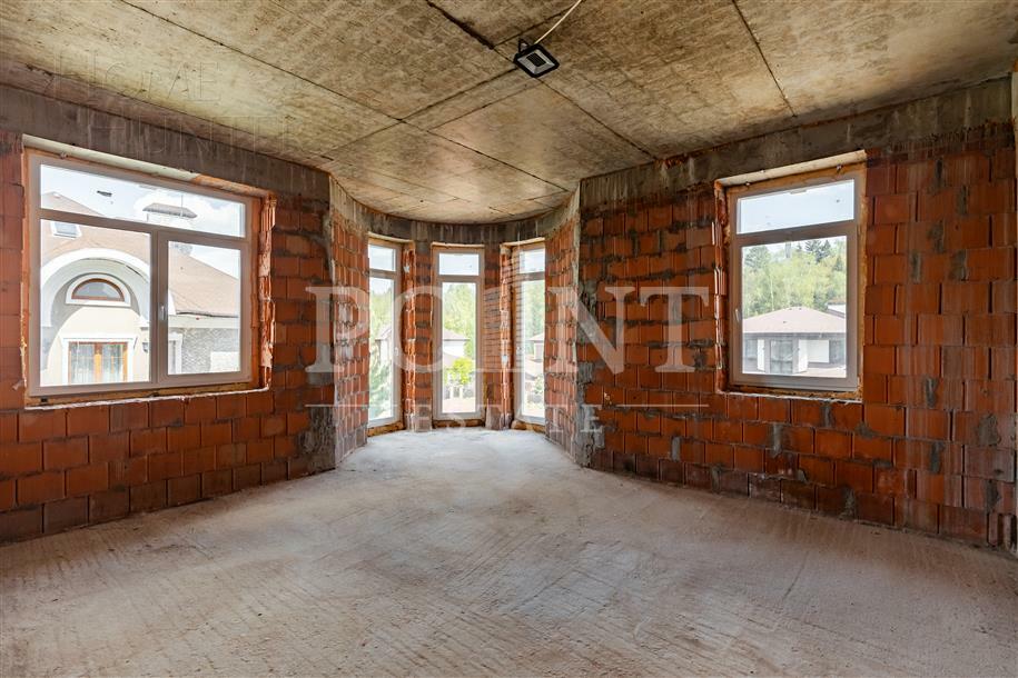 2-этажный коттедж 860 м² без отделки