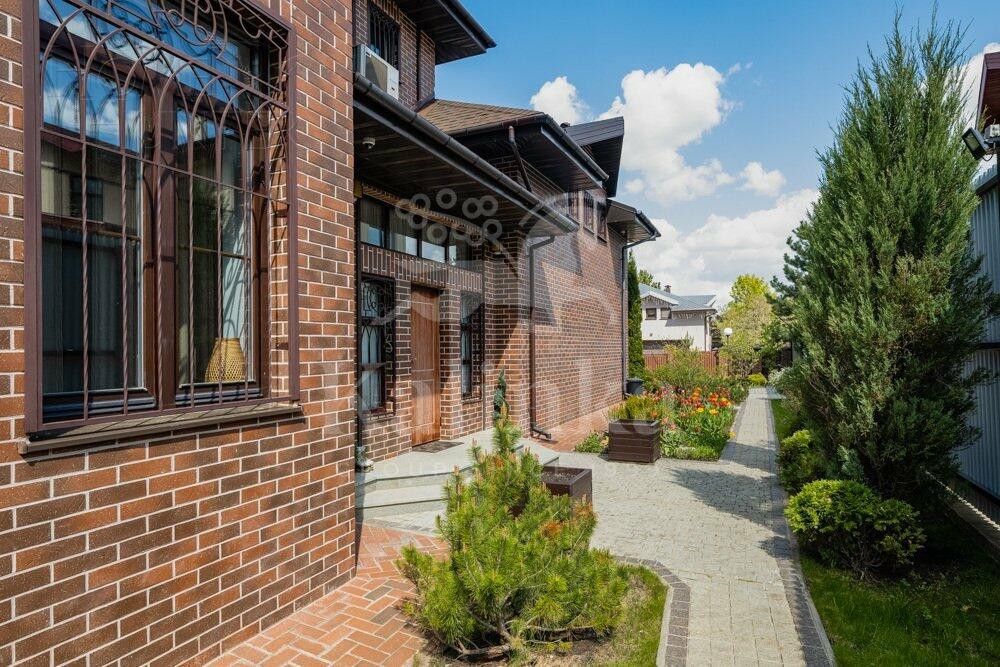 2-этажный коттедж 483.4 м² с отделкой