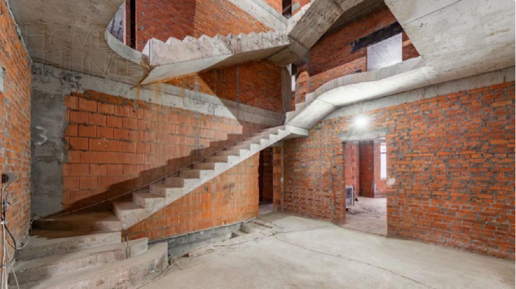 2-этажный коттедж 860 м² без отделки