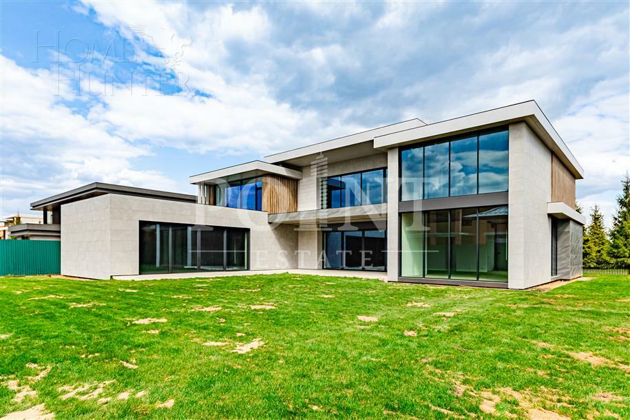 2-этажный коттедж 891 м² без отделки