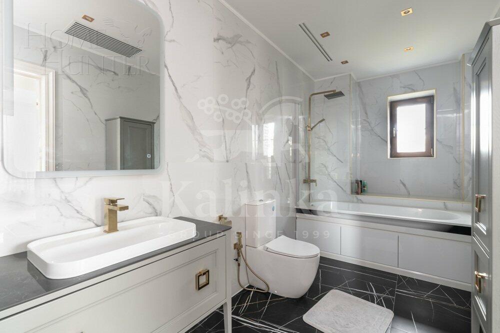 2-этажный коттедж 900 м² с отделкой