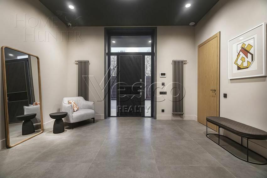 2-этажный коттедж 450 м² без отделки