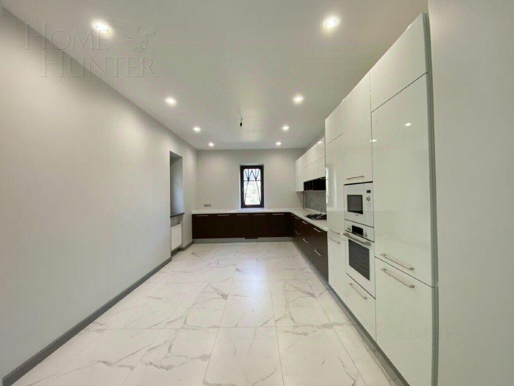 2-этажный коттедж 500 м² с отделкой