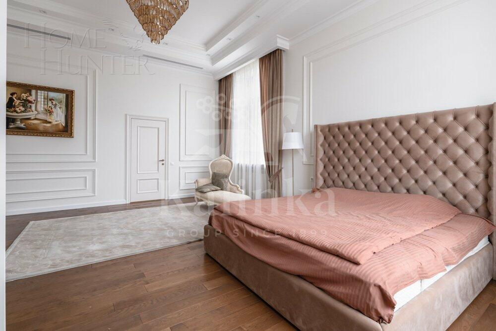 2-этажный коттедж 900 м² с отделкой