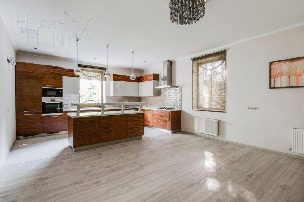 2-этажный коттедж 607 м² с отделкой
