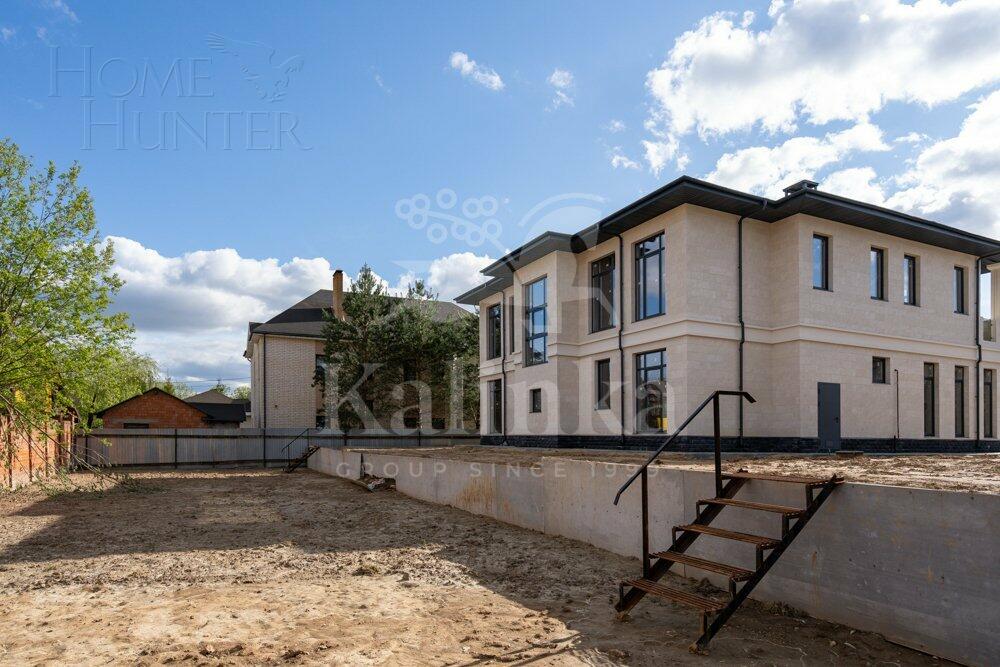 2-этажный коттедж 421 м² без отделки