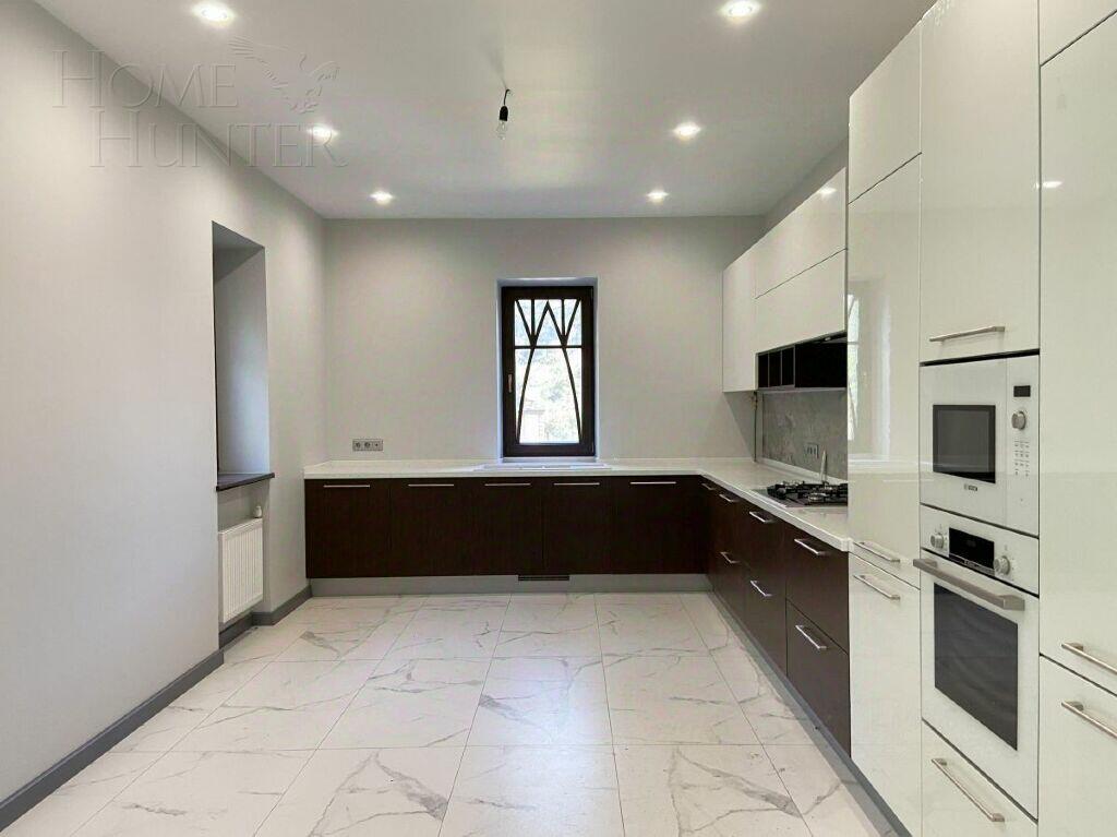 2-этажный коттедж 500 м² с отделкой