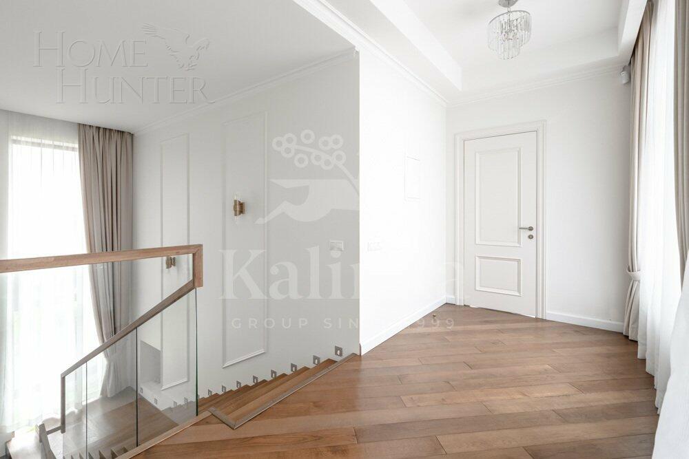 2-этажный коттедж 900 м² с отделкой