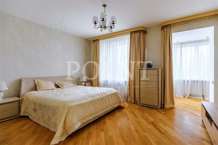 3-этажный таунхаус 300 м² с отделкой