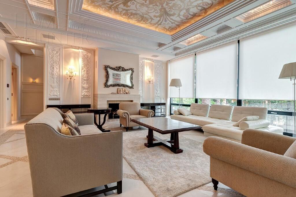 3-этажный таунхаус 340 м² с отделкой