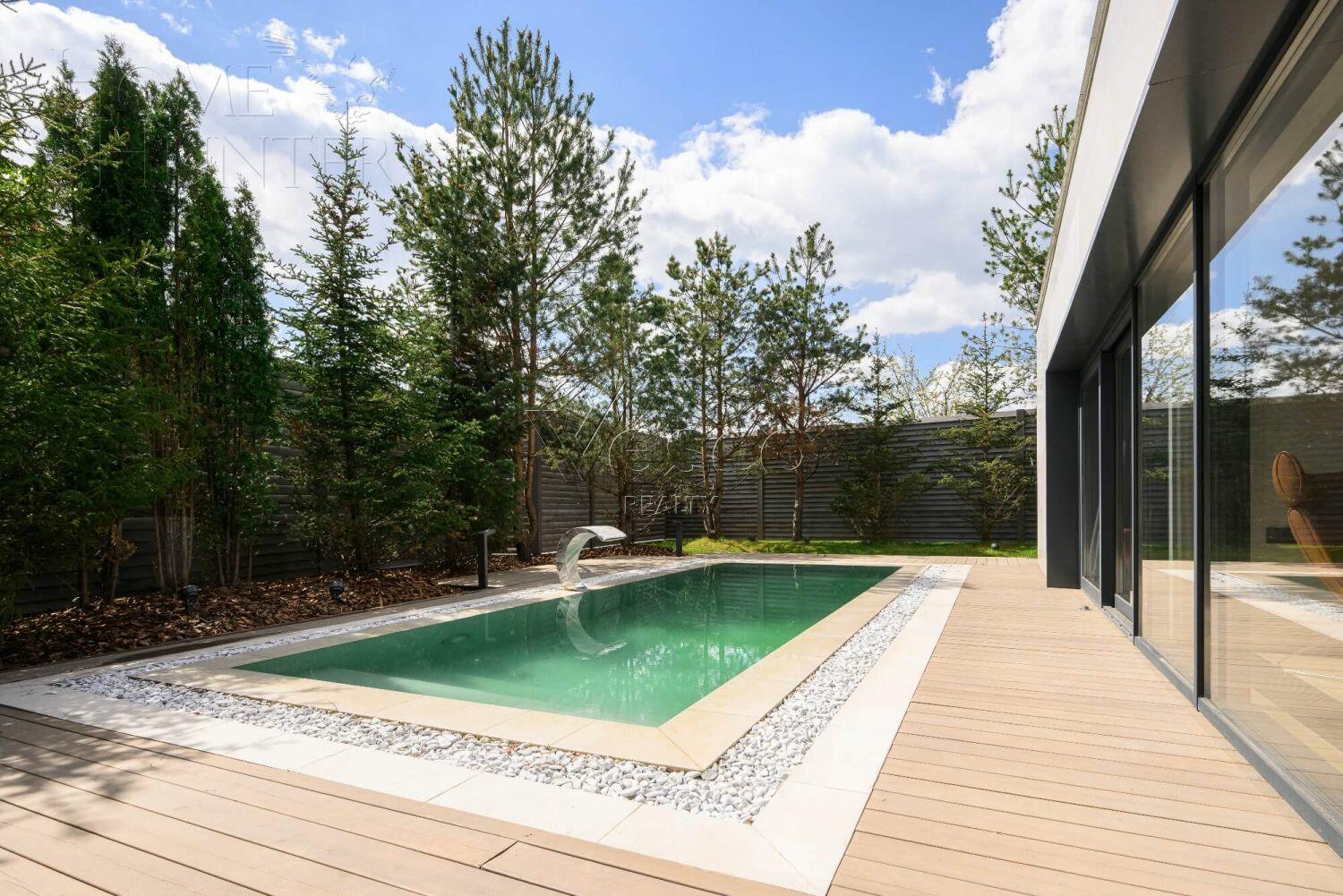 2-этажный коттедж 663 м² с отделкой