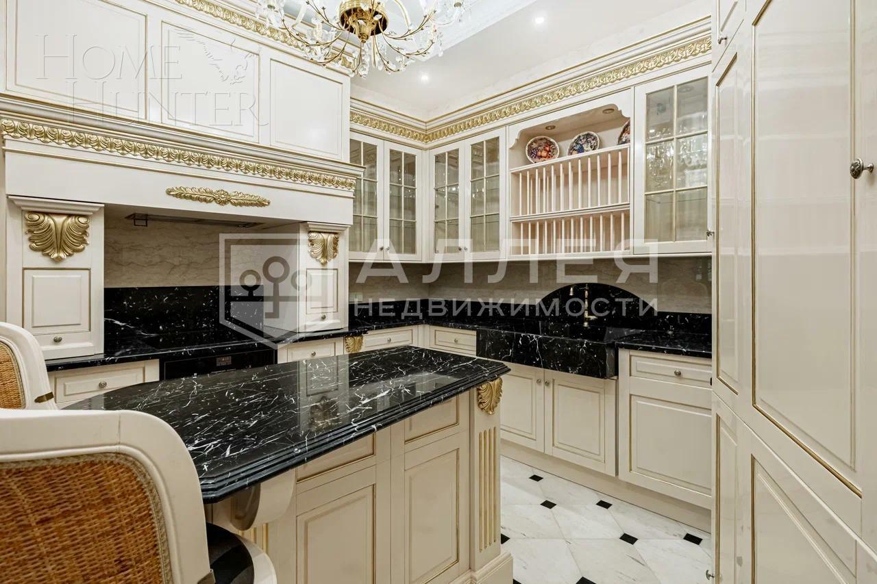 КОТТЕДЖ 800 м² с отделкой