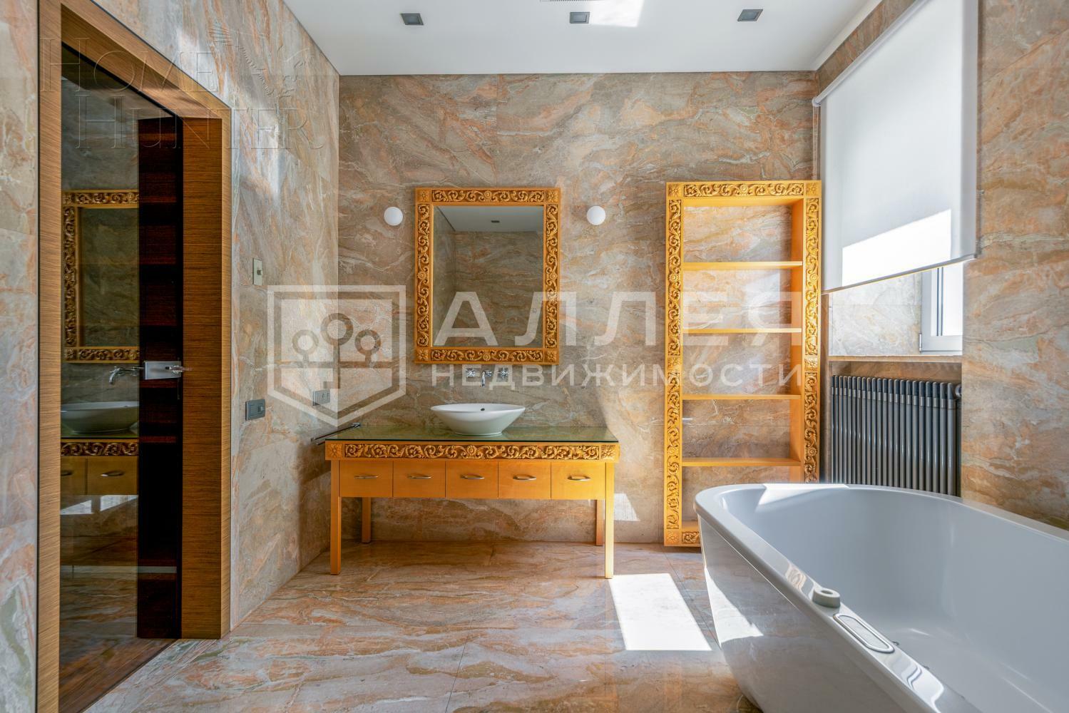 2-этажный коттедж 1 430 м² с отделкой