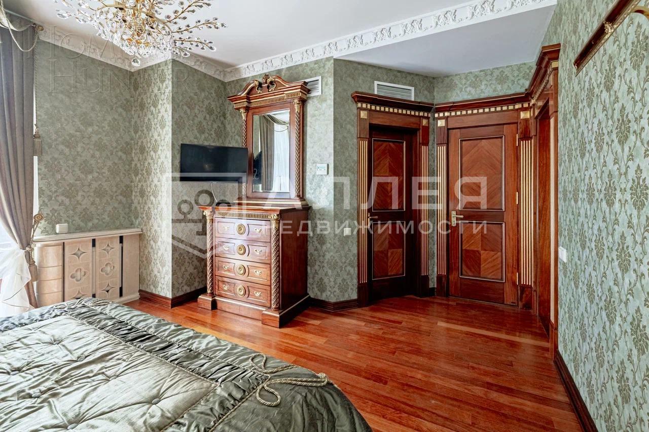 КОТТЕДЖ 800 м² с отделкой