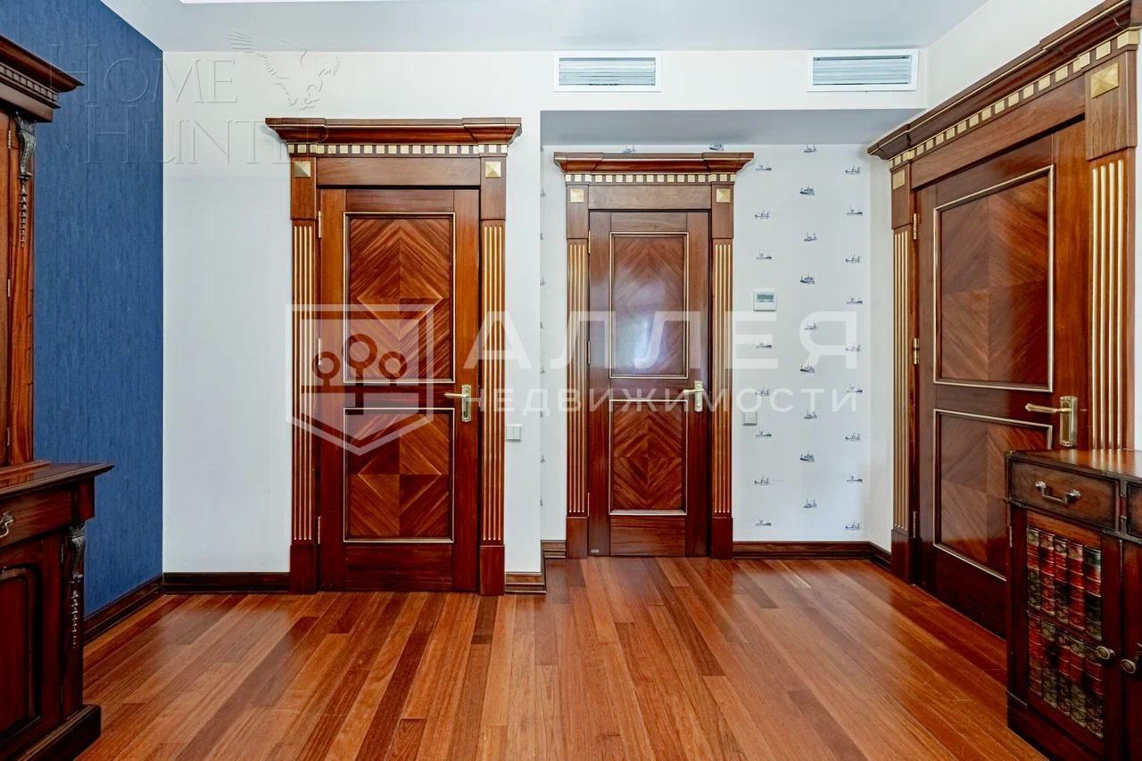 КОТТЕДЖ 800 м² с отделкой