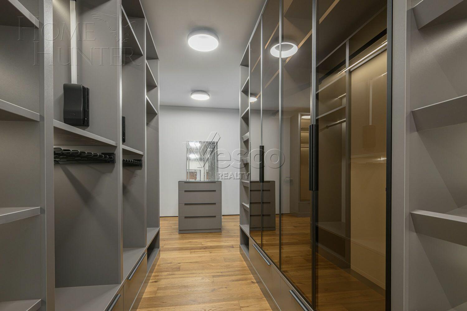 2-этажный коттедж 604 м² с отделкой