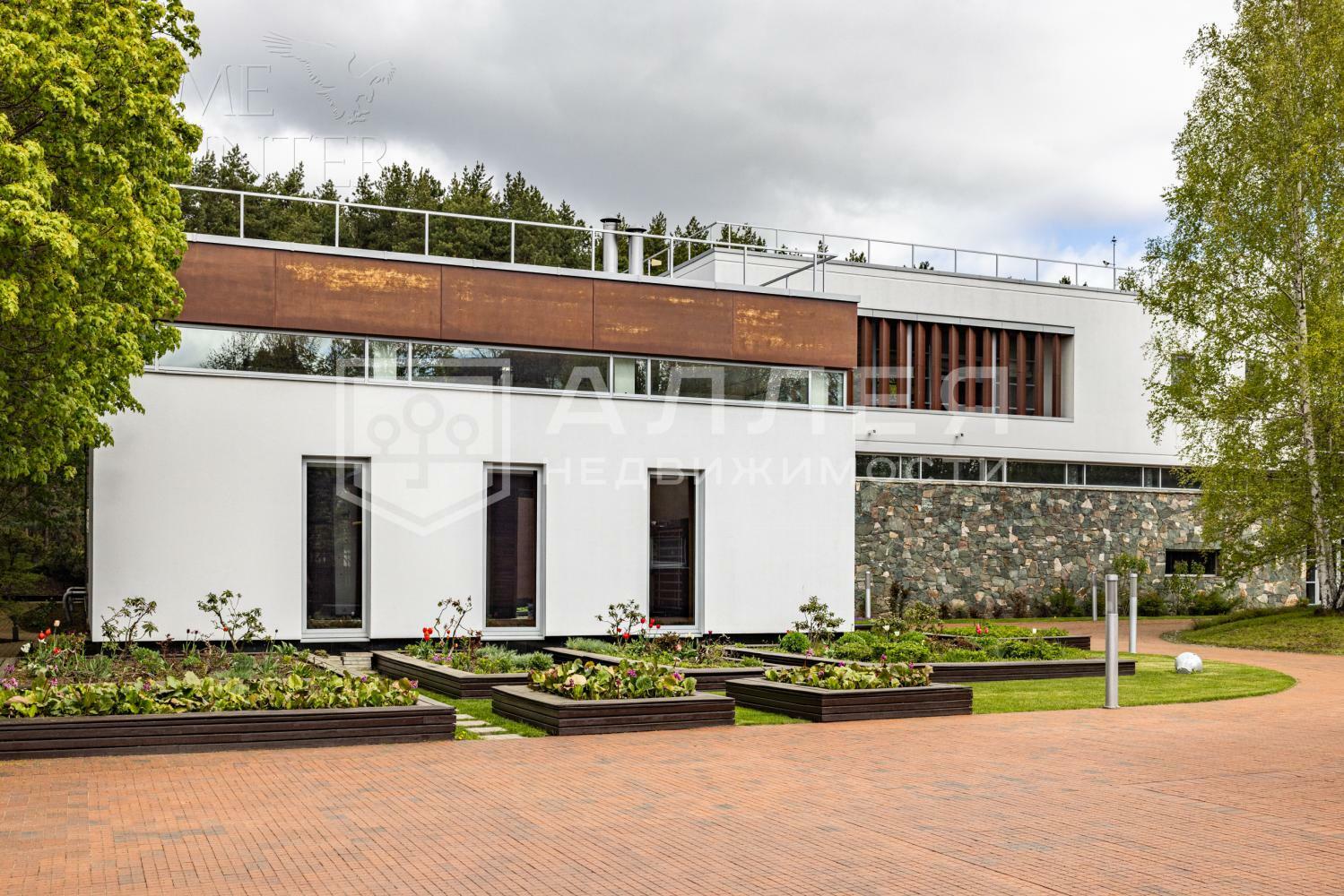 2-этажный коттедж 1 430 м² с отделкой