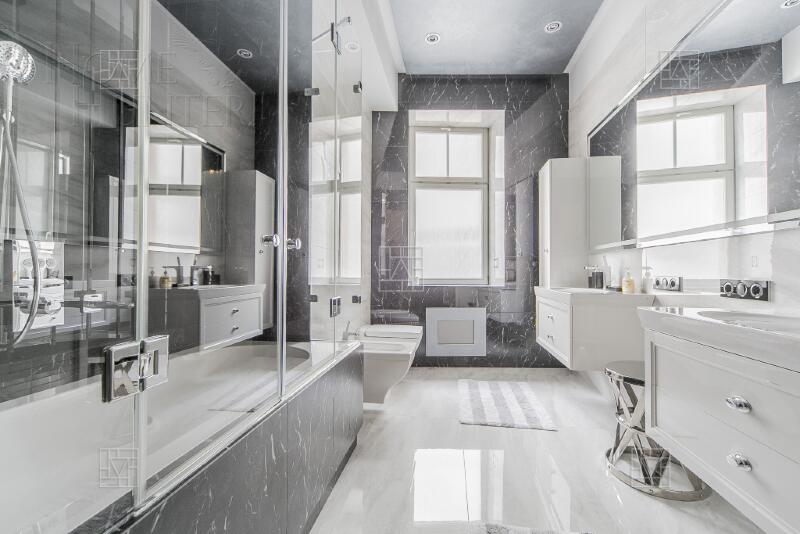 5-КОМН. КВАРТИРА С ОТДЕЛКОЙ 246 М² НА 3 ЭТАЖЕ