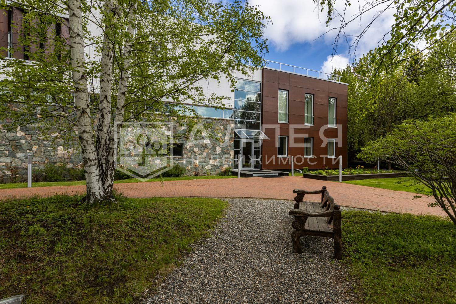 2-этажный коттедж 1 430 м² с отделкой