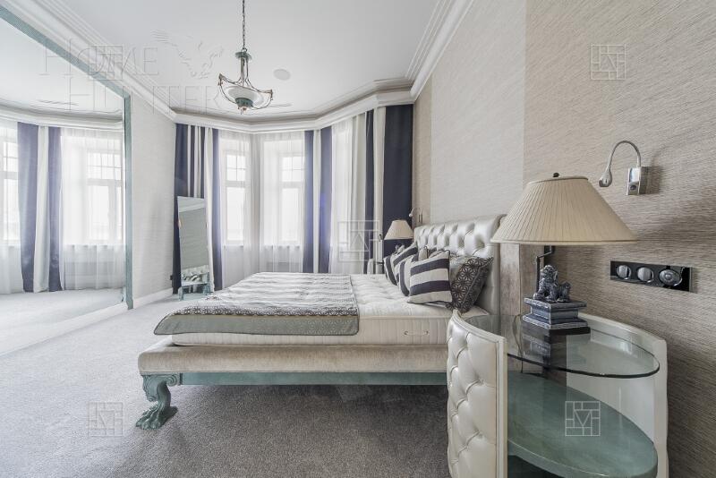 5-КОМН. КВАРТИРА С ОТДЕЛКОЙ 246 М² НА 3 ЭТАЖЕ