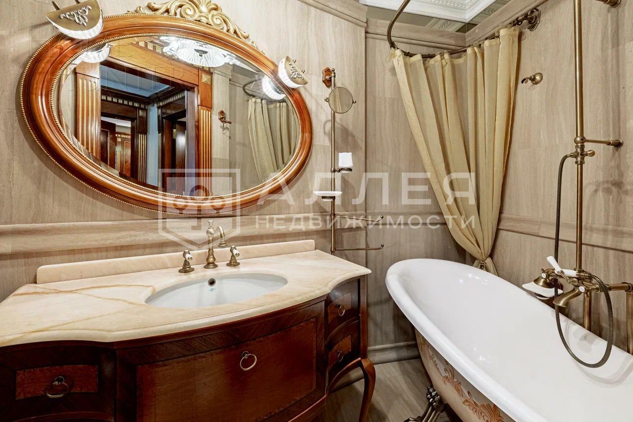 КОТТЕДЖ 800 м² с отделкой