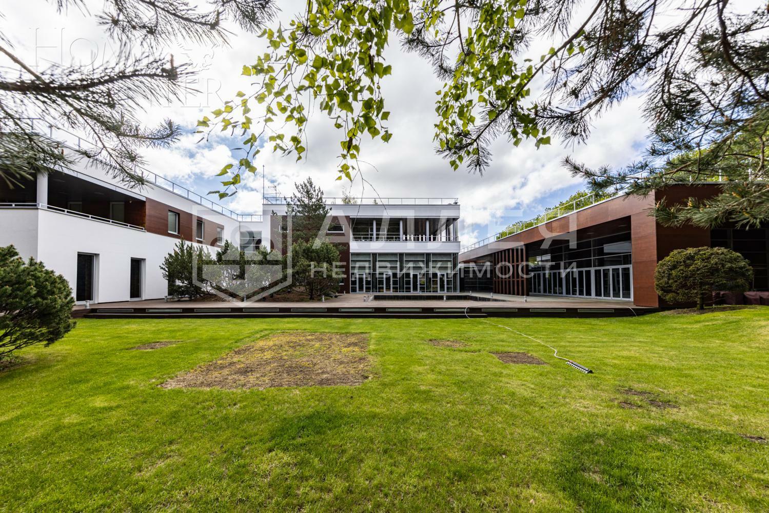 2-этажный коттедж 1 430 м² с отделкой