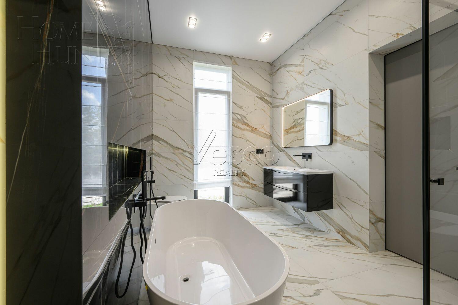 2-этажный коттедж 604 м² с отделкой