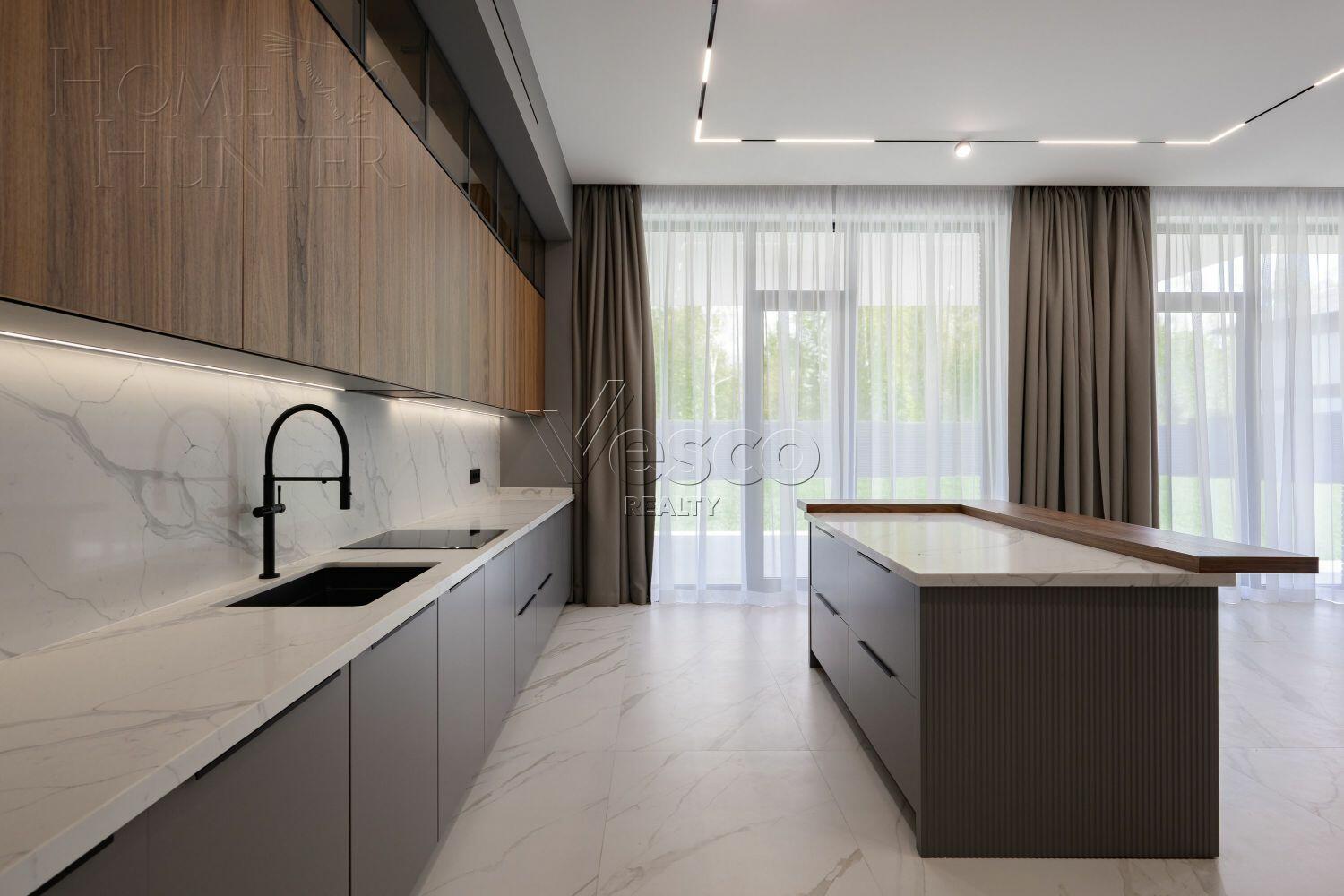 2-этажный коттедж 604 м² с отделкой