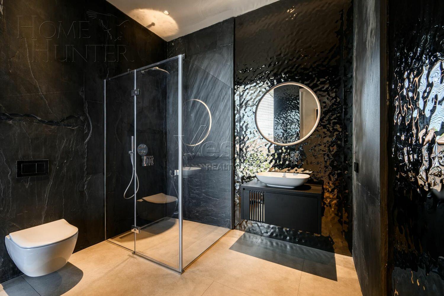 2-этажный коттедж 663 м² с отделкой