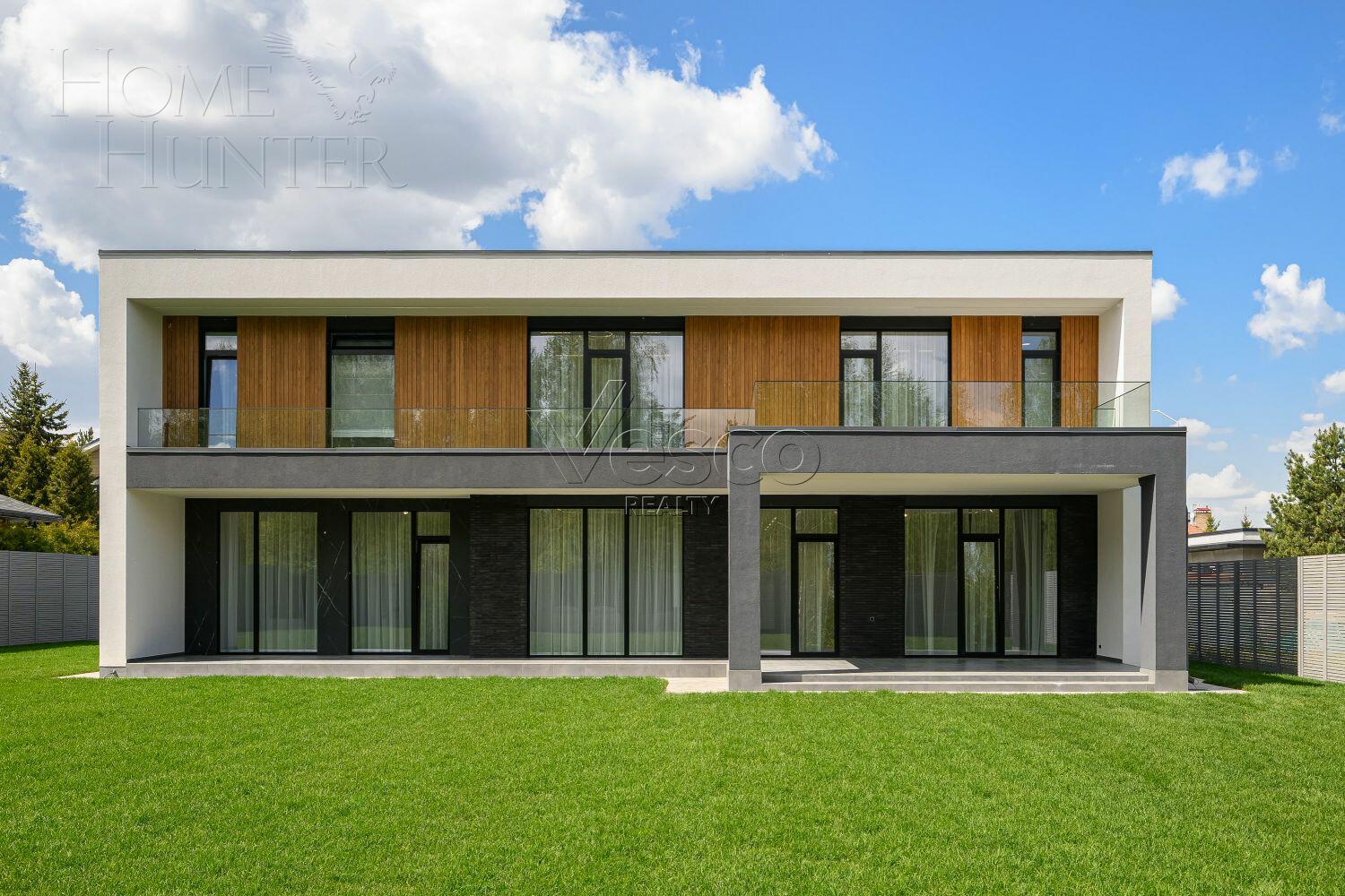 2-этажный коттедж 604 м² с отделкой