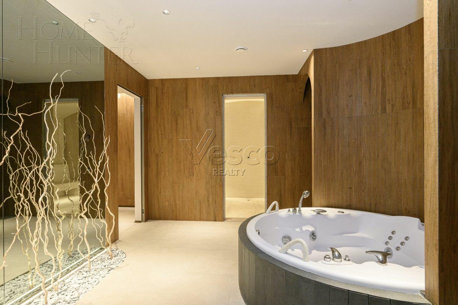 2-этажный коттедж 663 м² с отделкой