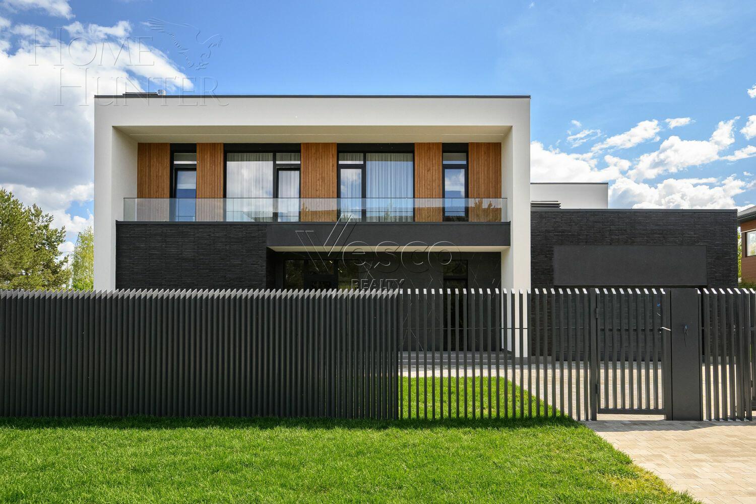 2-этажный коттедж 604 м² с отделкой