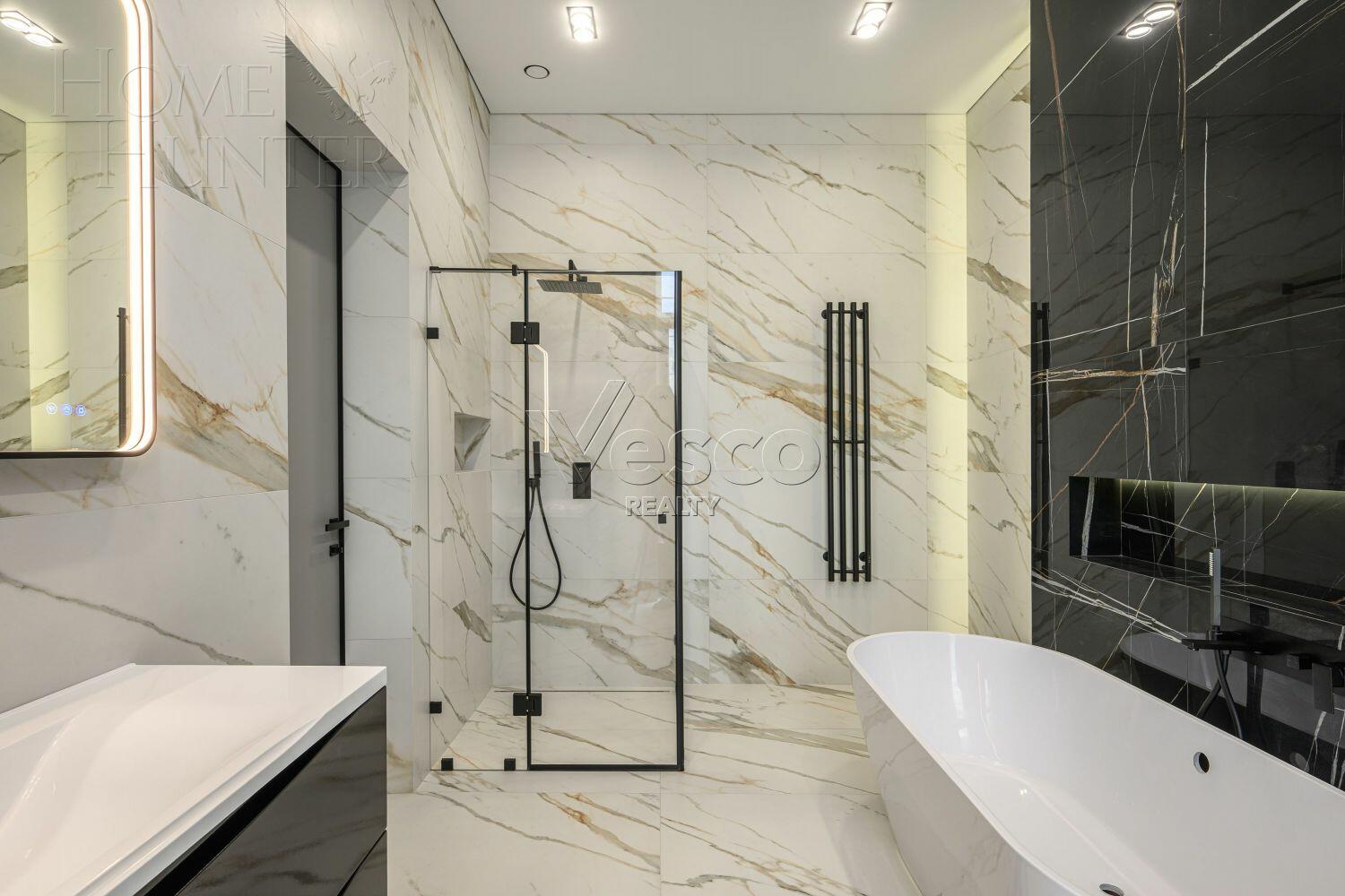 2-этажный коттедж 604 м² с отделкой