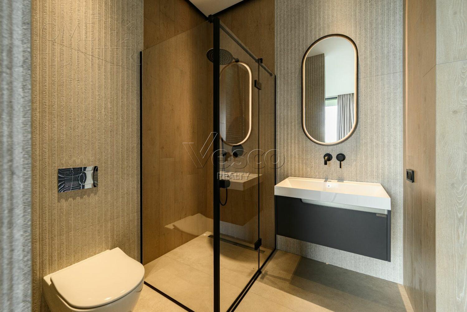 2-этажный коттедж 663 м² с отделкой