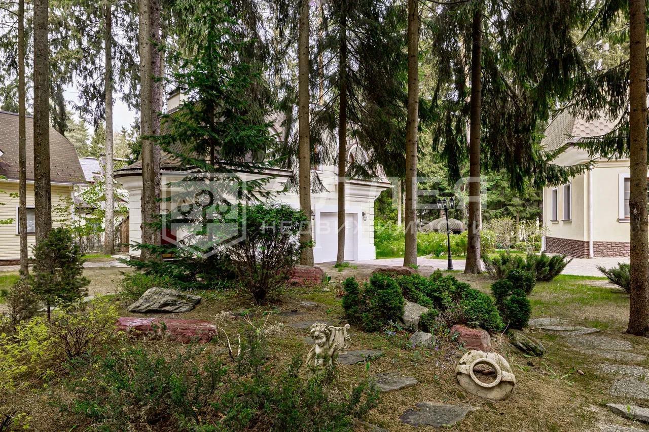 КОТТЕДЖ 800 м² с отделкой