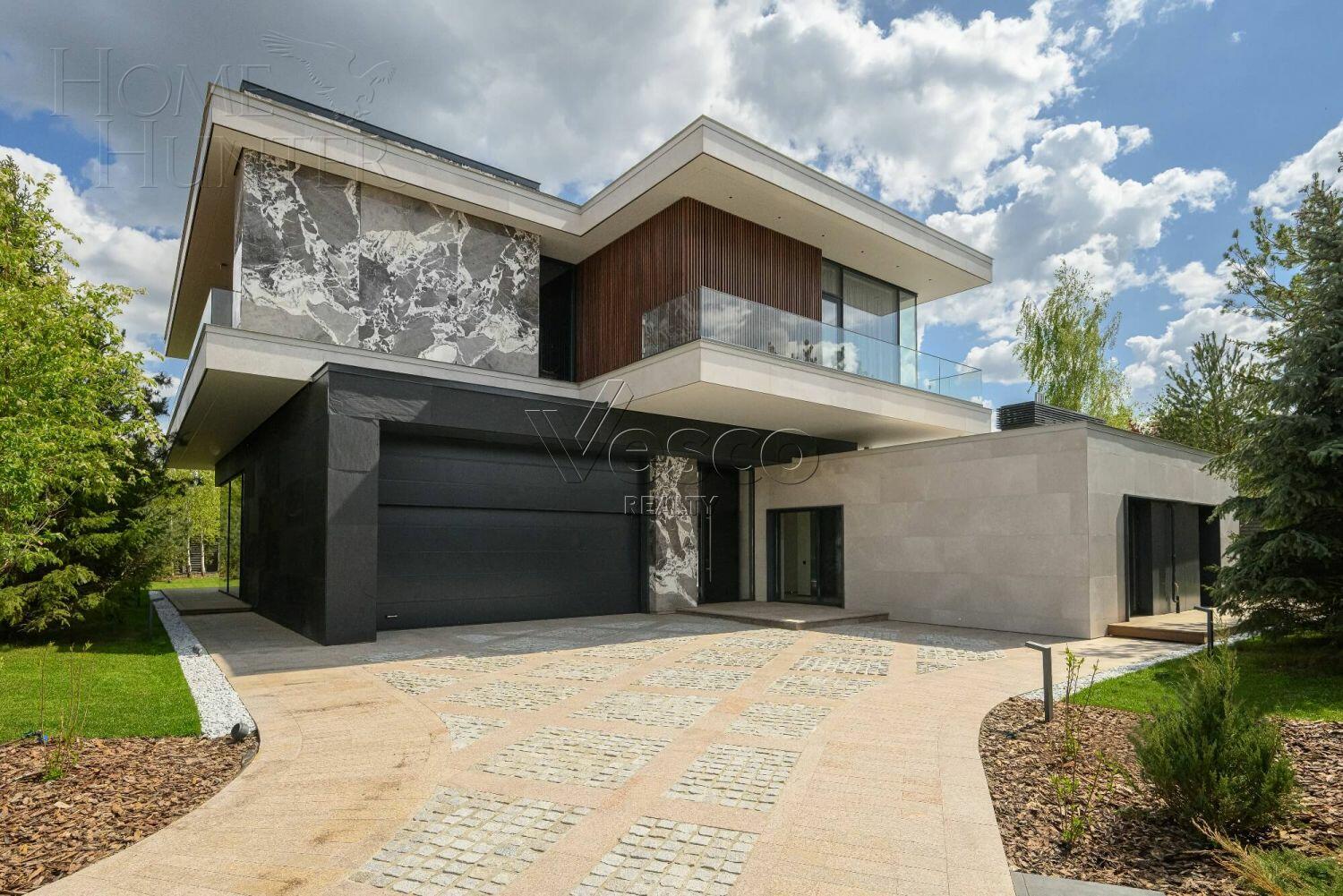 2-этажный коттедж 663 м² с отделкой