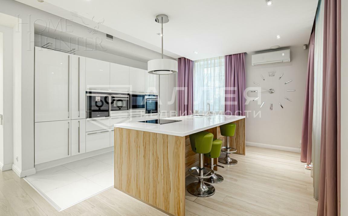 2-этажный коттедж 447 м² с отделкой