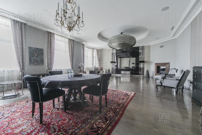 5-КОМН. КВАРТИРА С ОТДЕЛКОЙ 246 М² НА 3 ЭТАЖЕ