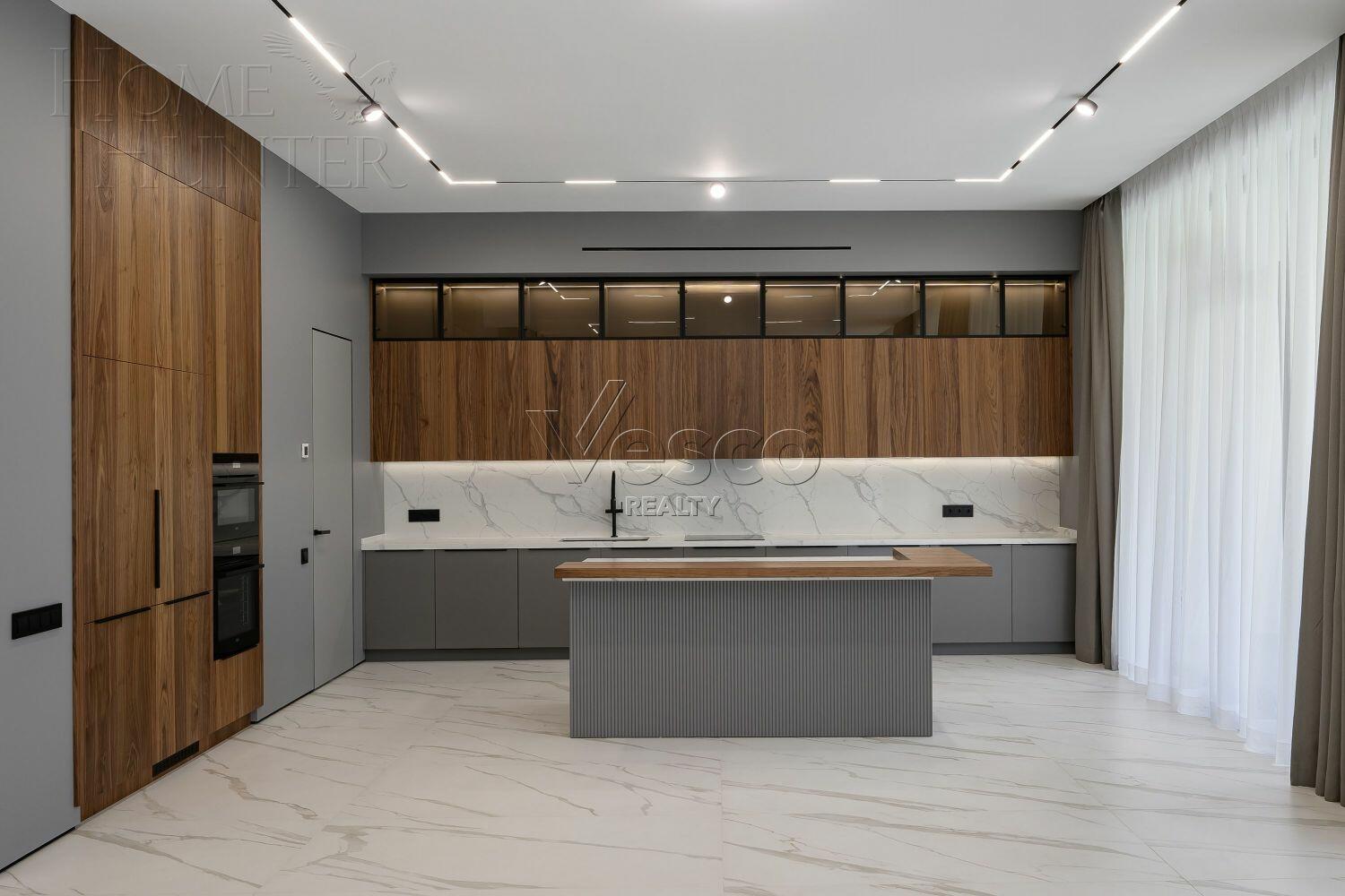 2-этажный коттедж 604 м² с отделкой