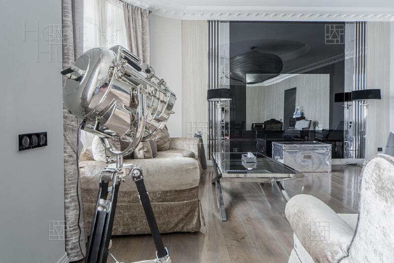 5-КОМН. КВАРТИРА С ОТДЕЛКОЙ 246 М² НА 3 ЭТАЖЕ