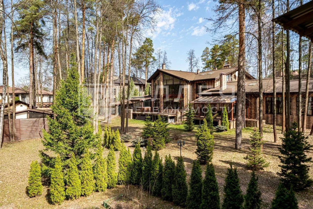 2-этажный коттедж 650 м² с отделкой