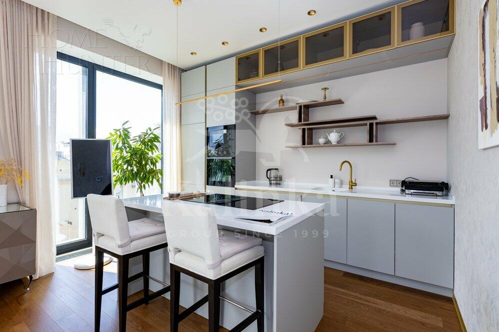 3-КОМН. АПАРТАМЕНТЫ С ОТДЕЛКОЙ 84.9 М² НА 9 ЭТАЖЕ