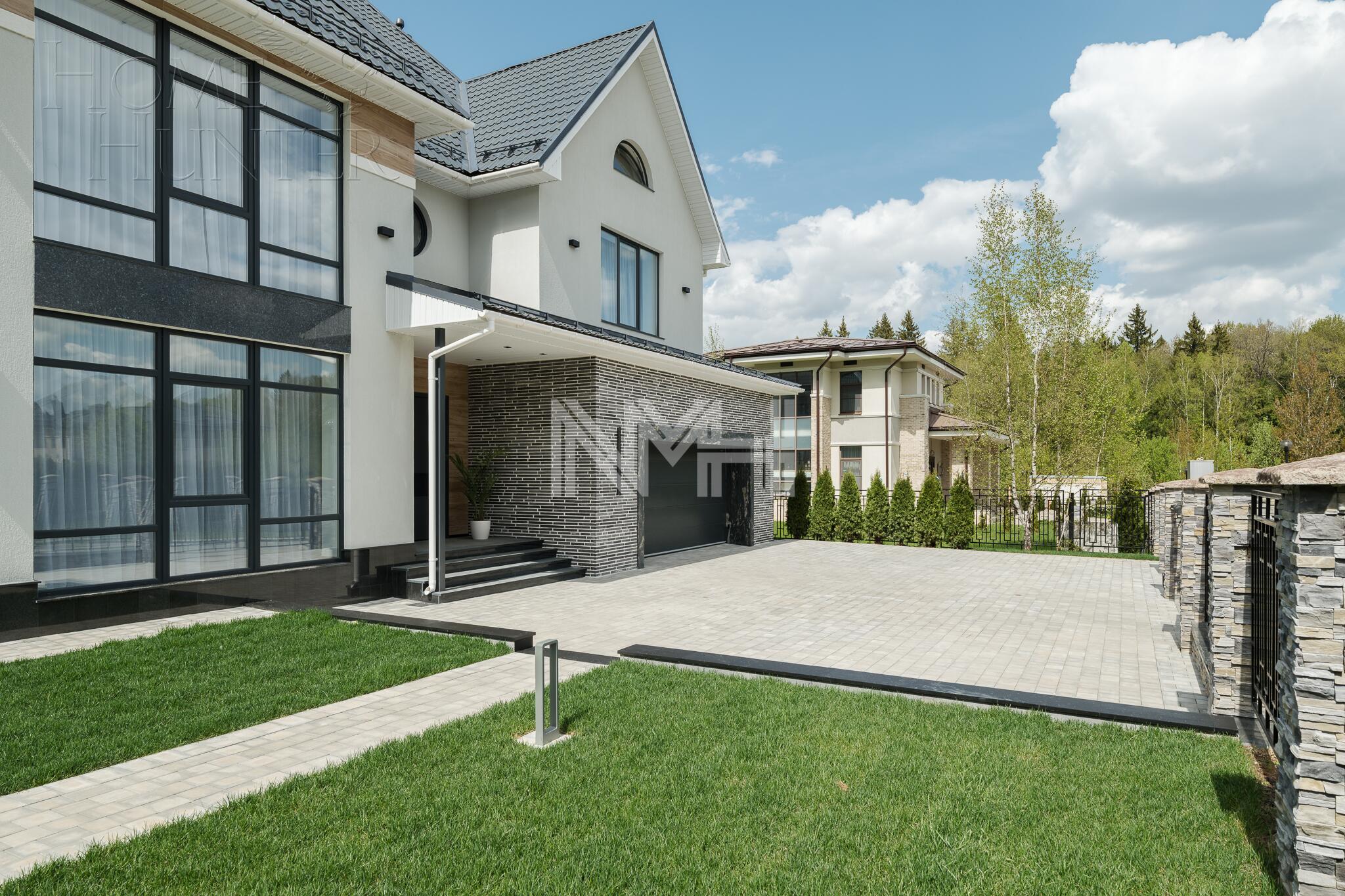 2-этажный коттедж 600 м² с отделкой