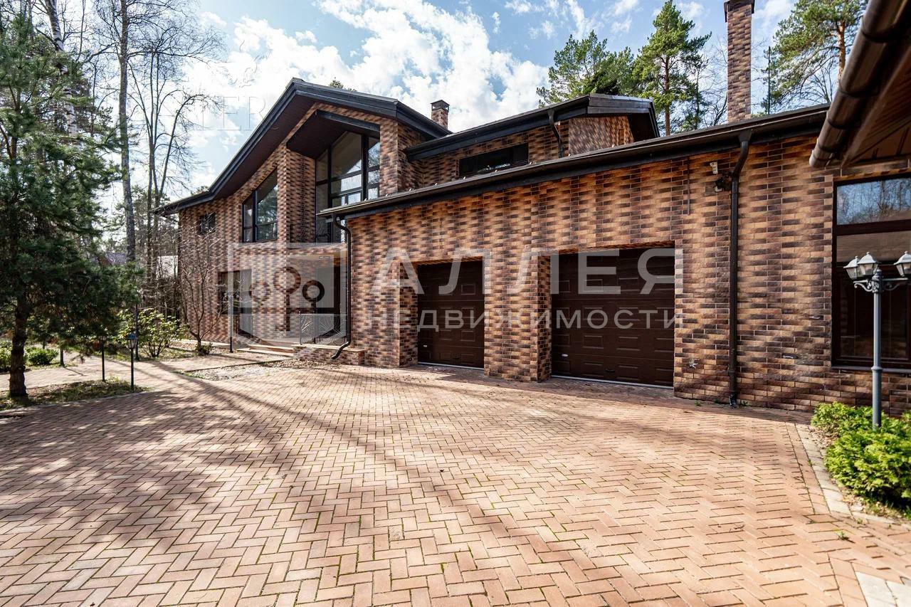 2-этажный коттедж 650 м² с отделкой