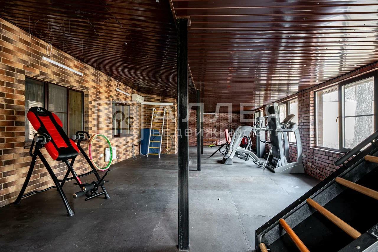 2-этажный коттедж 650 м² с отделкой