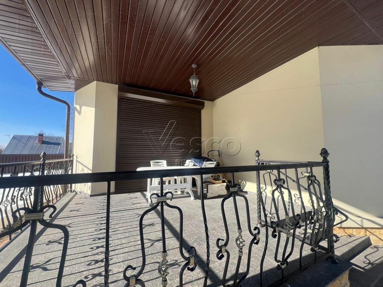 2-этажный коттедж 230 м² с отделкой