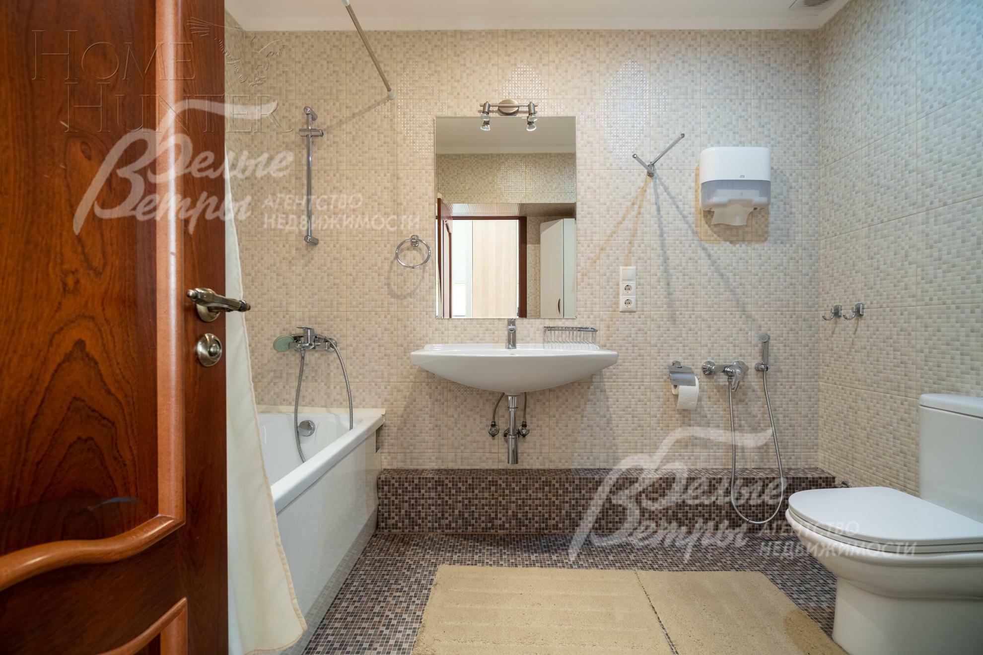 2-этажный коттедж 200 м² с отделкой