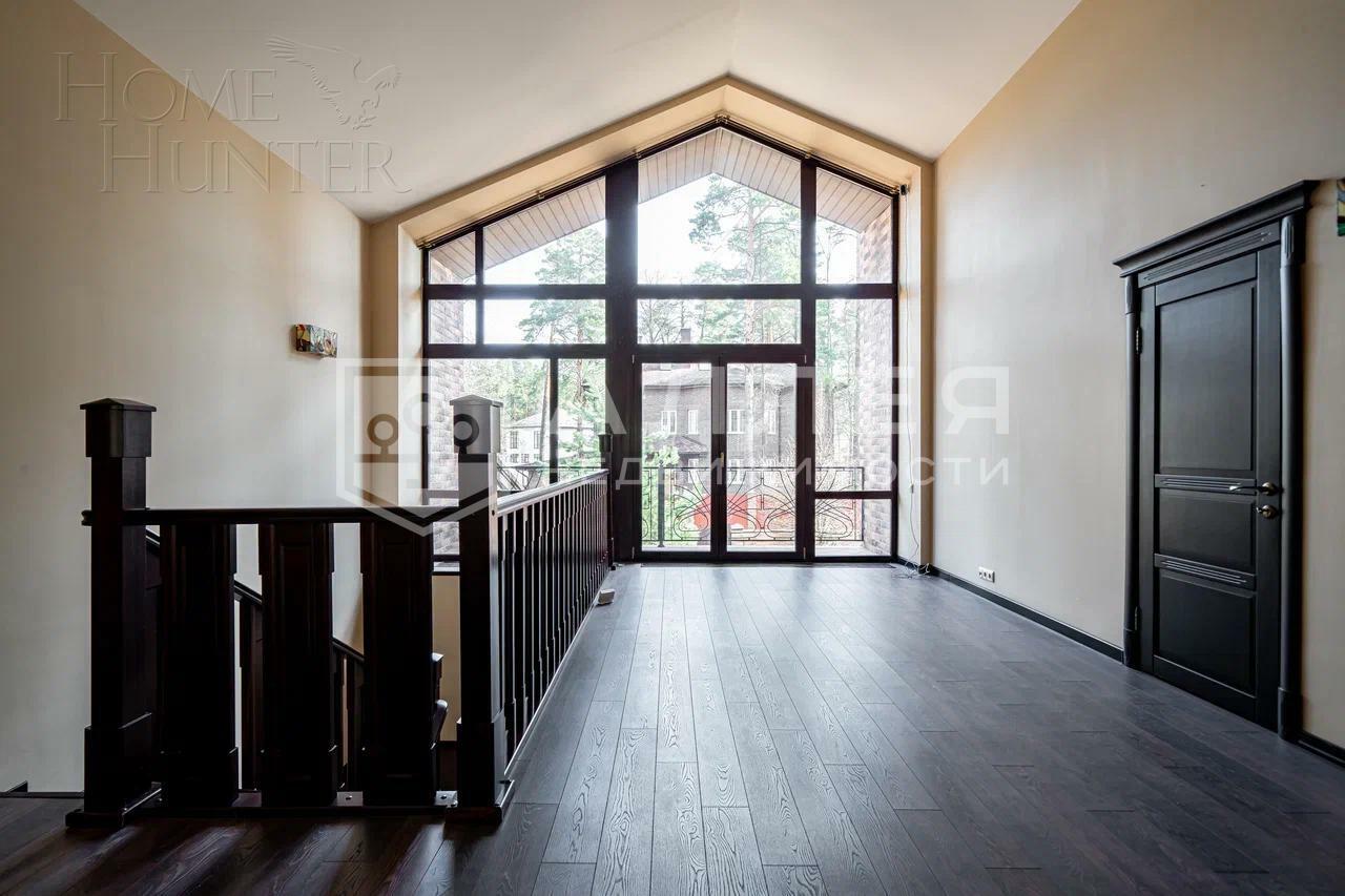 2-этажный коттедж 650 м² с отделкой